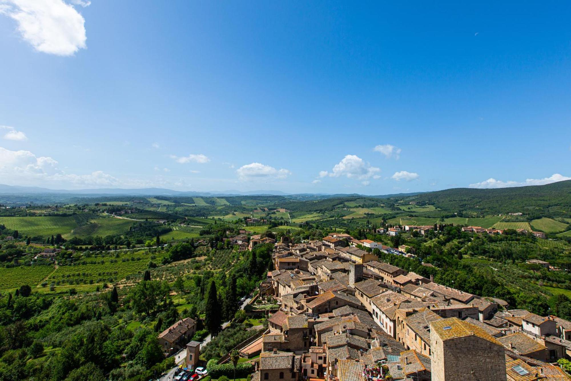 Appartement The Artists' Tower - Amazing View From The Tower à San Gimignano Extérieur photo