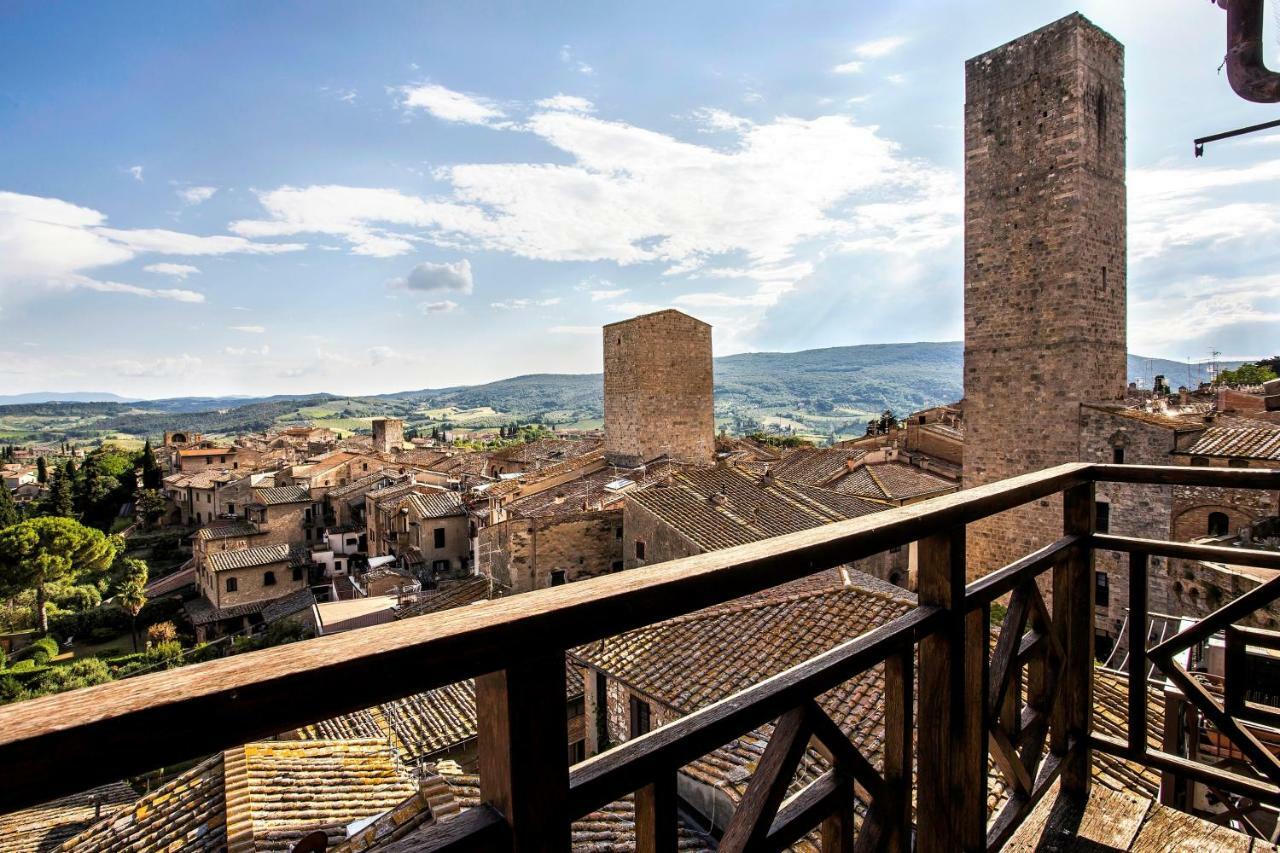 Appartement The Artists' Tower - Amazing View From The Tower à San Gimignano Extérieur photo