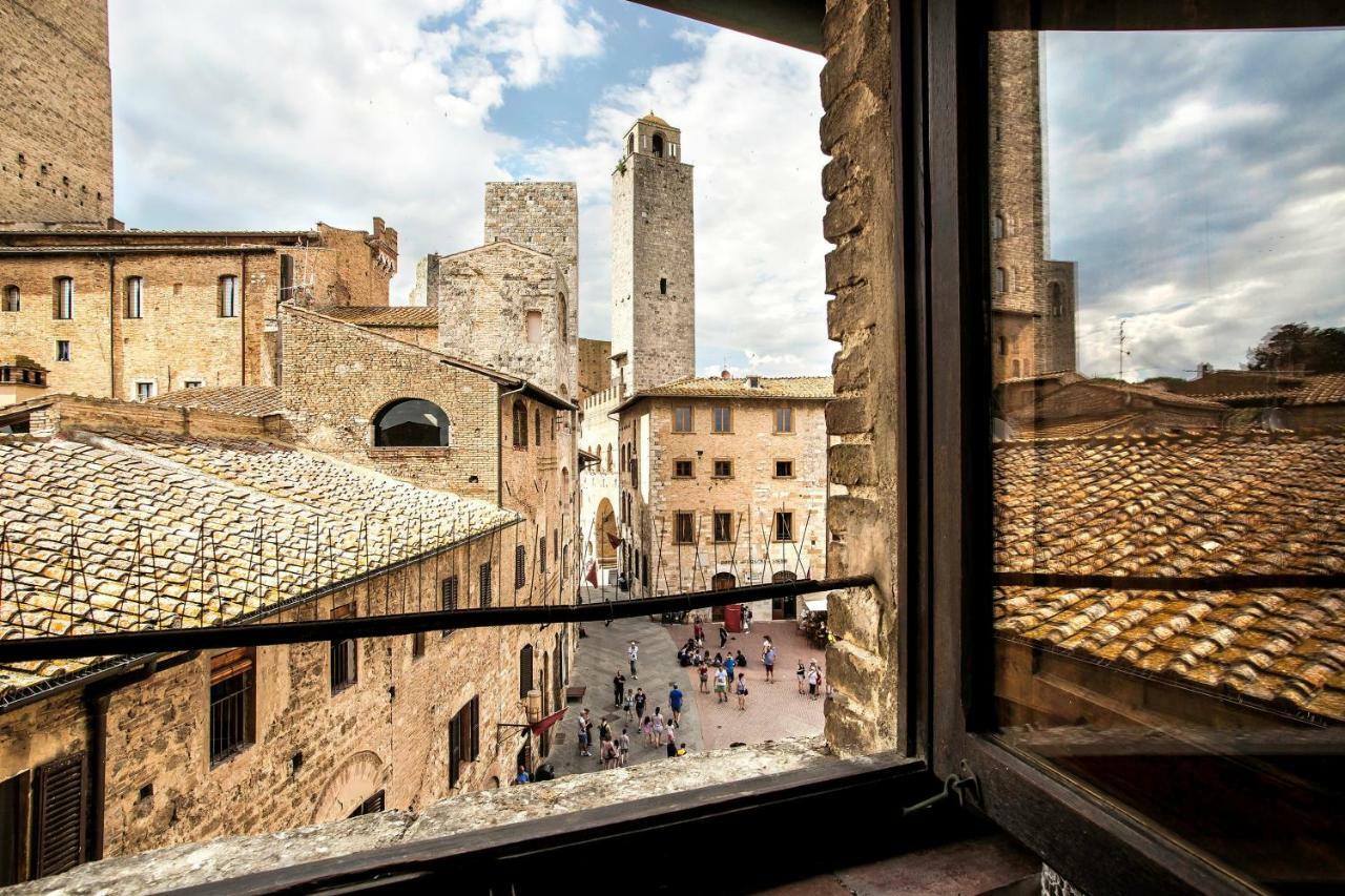 Appartement The Artists' Tower - Amazing View From The Tower à San Gimignano Extérieur photo
